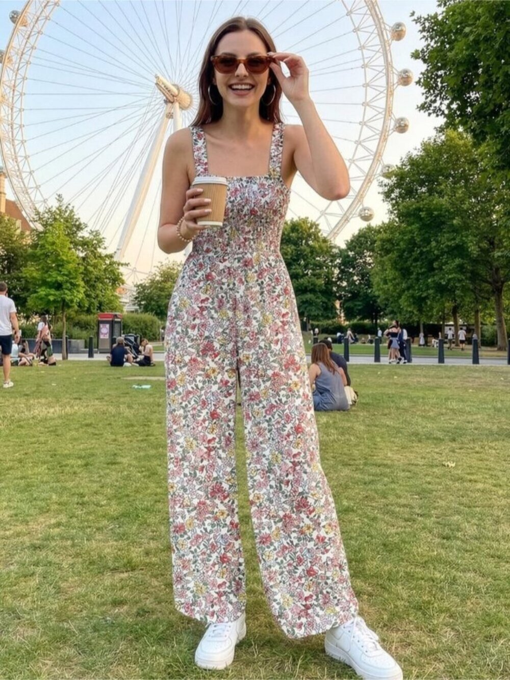 Casual Wide-Leg Jumpsuit With Pockets - Picture 6 of 9